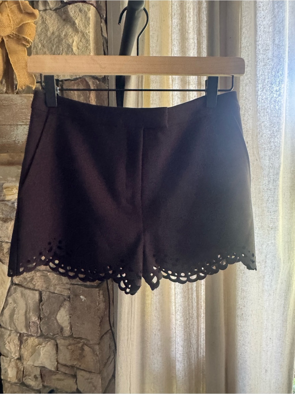 Elizabeth & James Perforated Hanlon Shorts 2 Black laser cut eyelet NWT $275